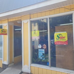 La Mexicana Grocery & Taqueria